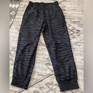 Old Navy Women’s Black Zebra Print Joggers